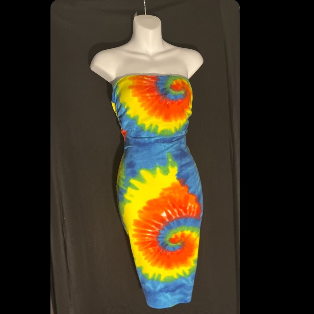 Sleeveless tye dye dress